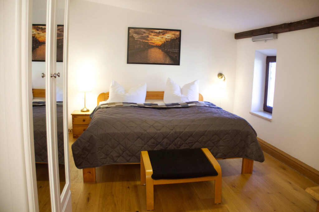 großes Schlafzimmer